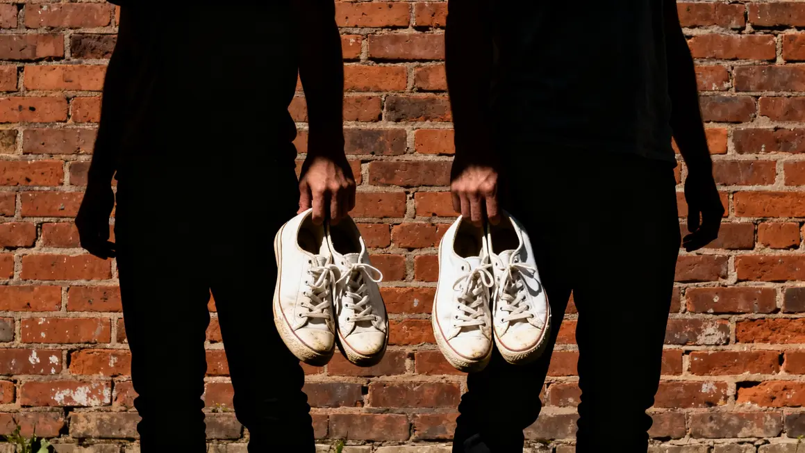 baskets blanches vintage tenues par silhouettes